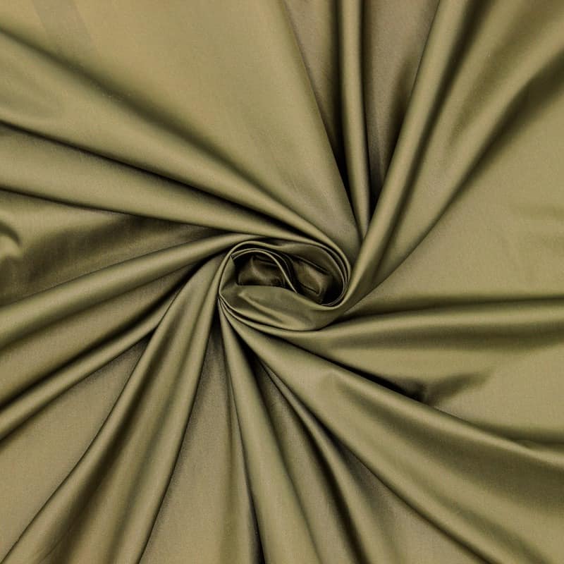 Metallic silver satin fabric 100% silk — Tissus en Ligne