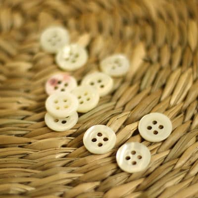 Round button 11mm - off white