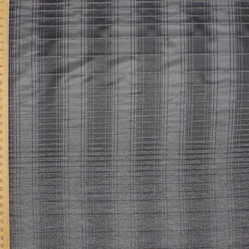 Tissu vestimentaire gris à rayures 