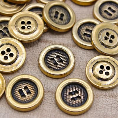 Fantasy button - gold