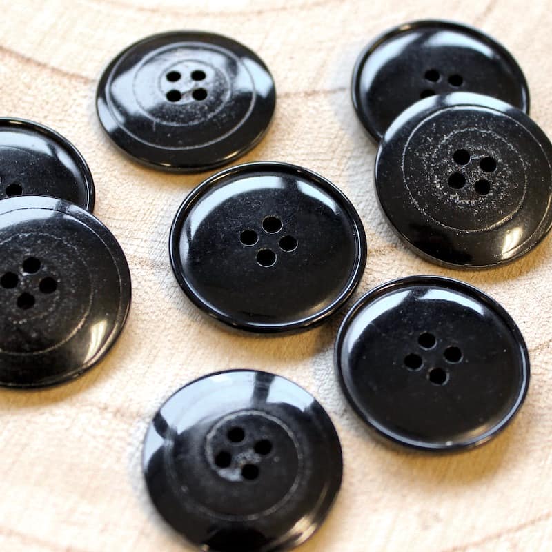 Resin button - black