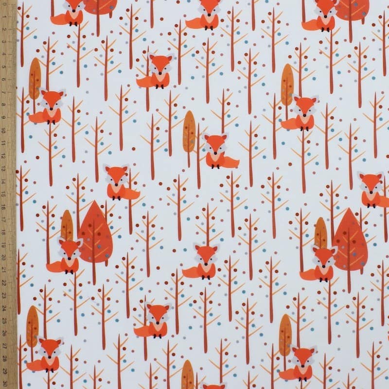 Cotton poplin with foxes and foliage - white