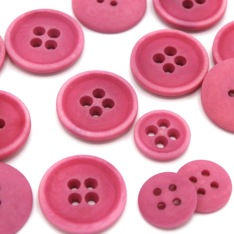 Fantasy button - fuchsia