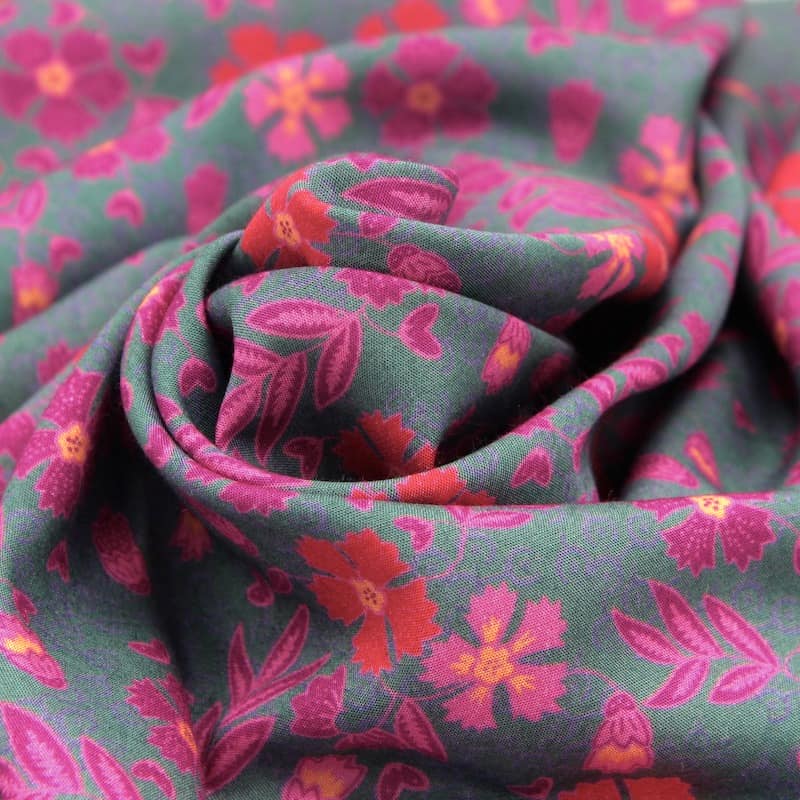 Viscose stof met bloemen - eendgroen