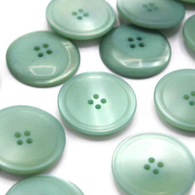 Fantasy button - pearly green