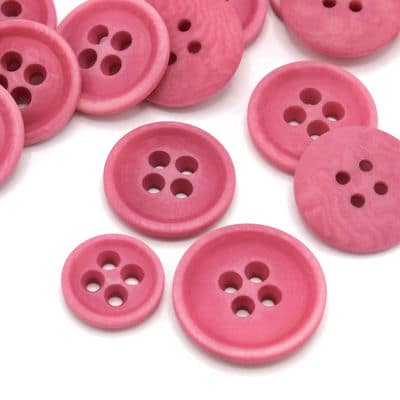 Fantasy button - fuchsia