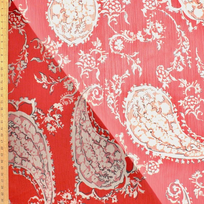 Cloth of 2m veil fabric with paisley pattern - red