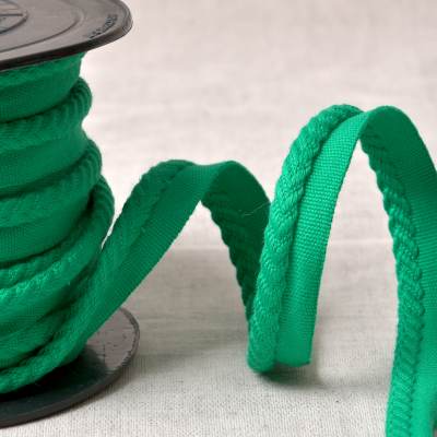 Piping cord with herringbone pattern - bright green