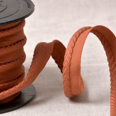 Piping cord with herringbone pattern - rust-colored