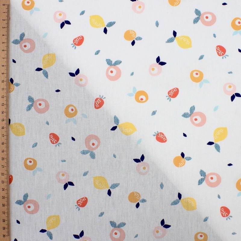 100% cotton fabric with fruit print - white