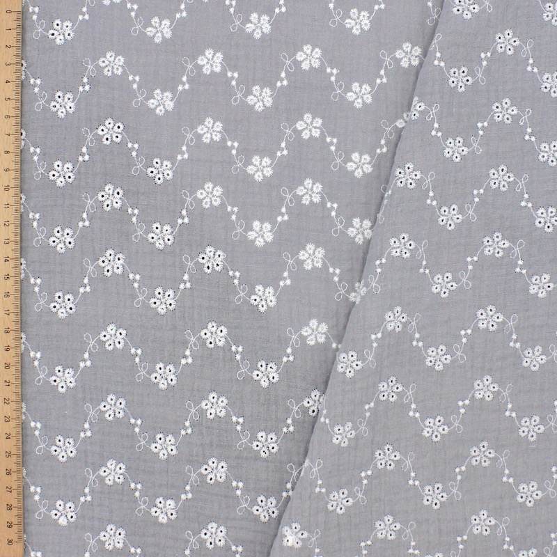 Flower embroidered double gauze - grey