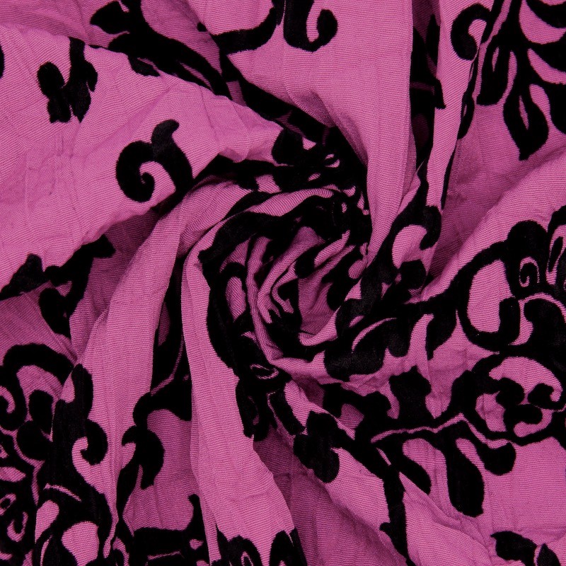 Crumpled polyester with flocked pattern