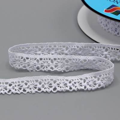 Braid trim in lace - white