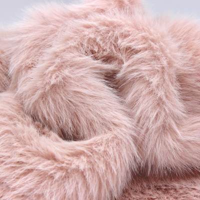 Faux fur in polyester - pink