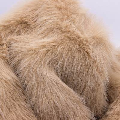 Faux fur in polyester - beige