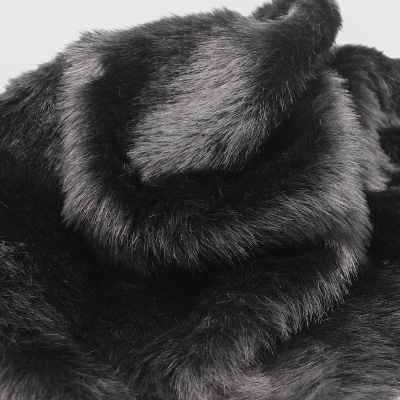 Faux fur in polyester - black