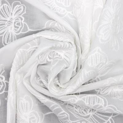 Voile de coton brodé fleurs - blanc