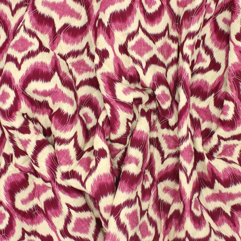 ouble-sided quilted fabric - ecru, burgundy and fuchsia