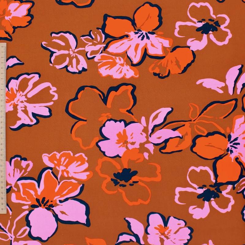 Viscose stof met bloemenprint - roest