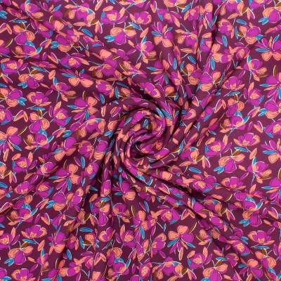 100% viscose stof met bloemenprint - pruim