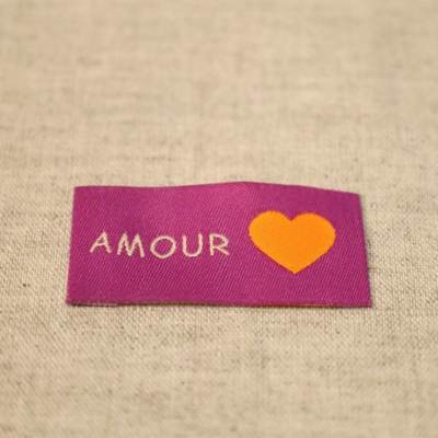 Sew-on label AMOUR